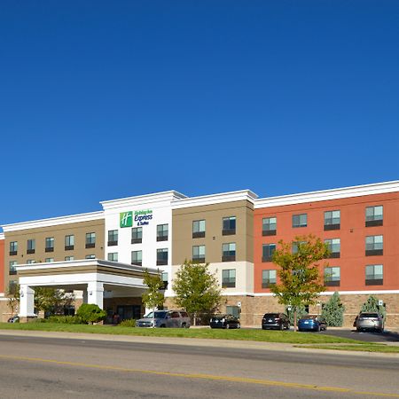 Holiday Inn Express & Suites Pueblo By Ihg Екстер'єр фото