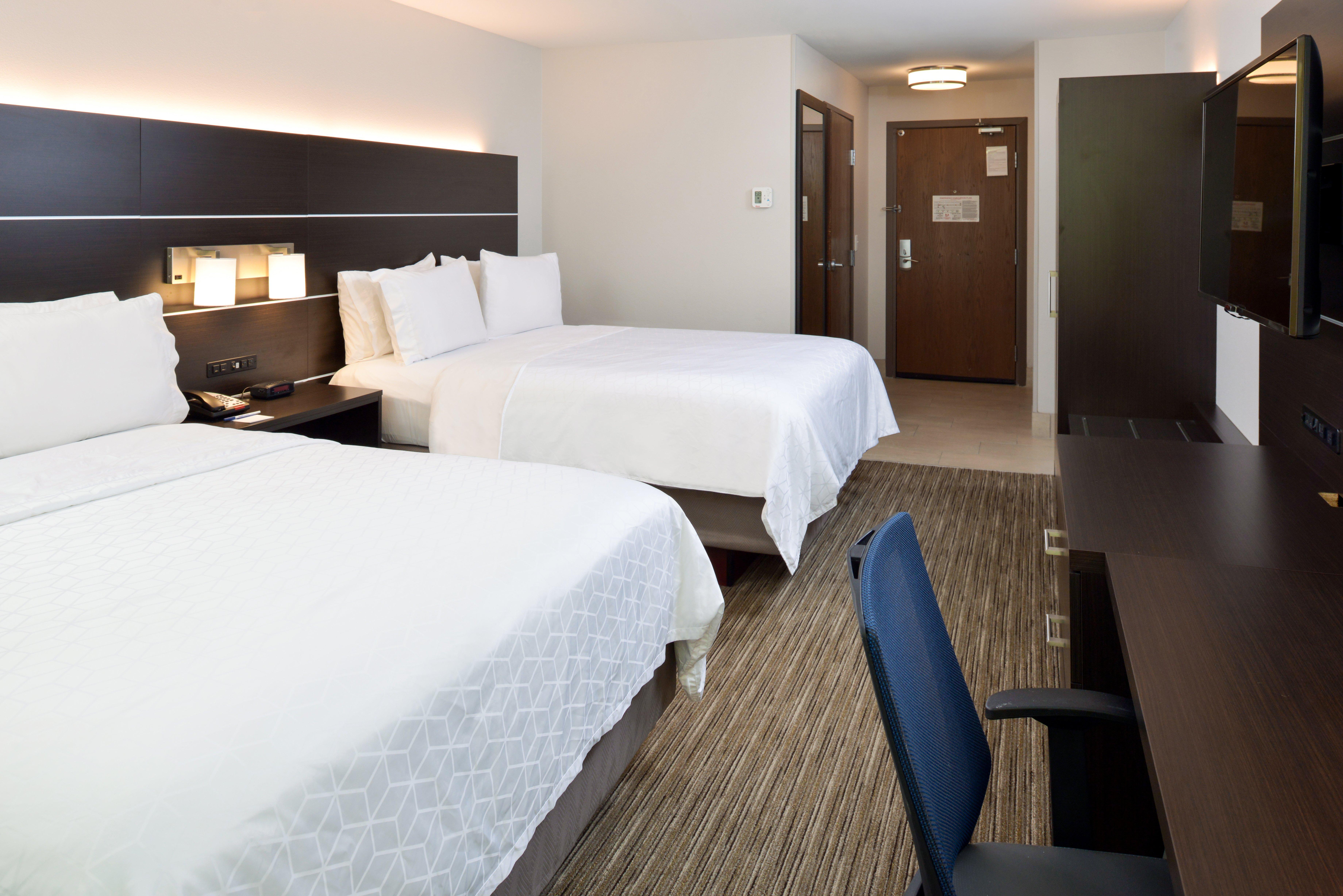 Holiday Inn Express & Suites Pueblo By Ihg Екстер'єр фото