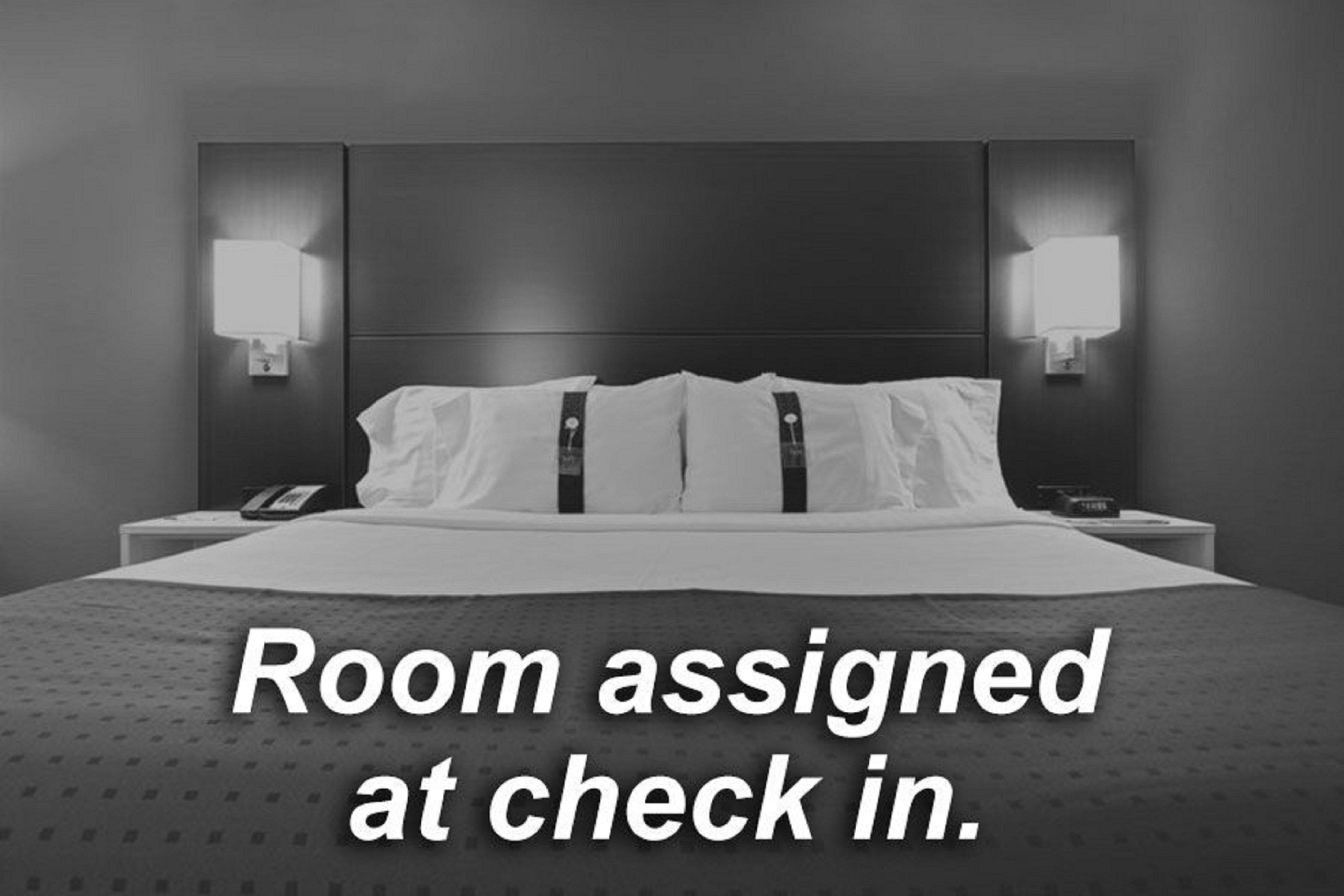 Holiday Inn Express & Suites Pueblo By Ihg Екстер'єр фото