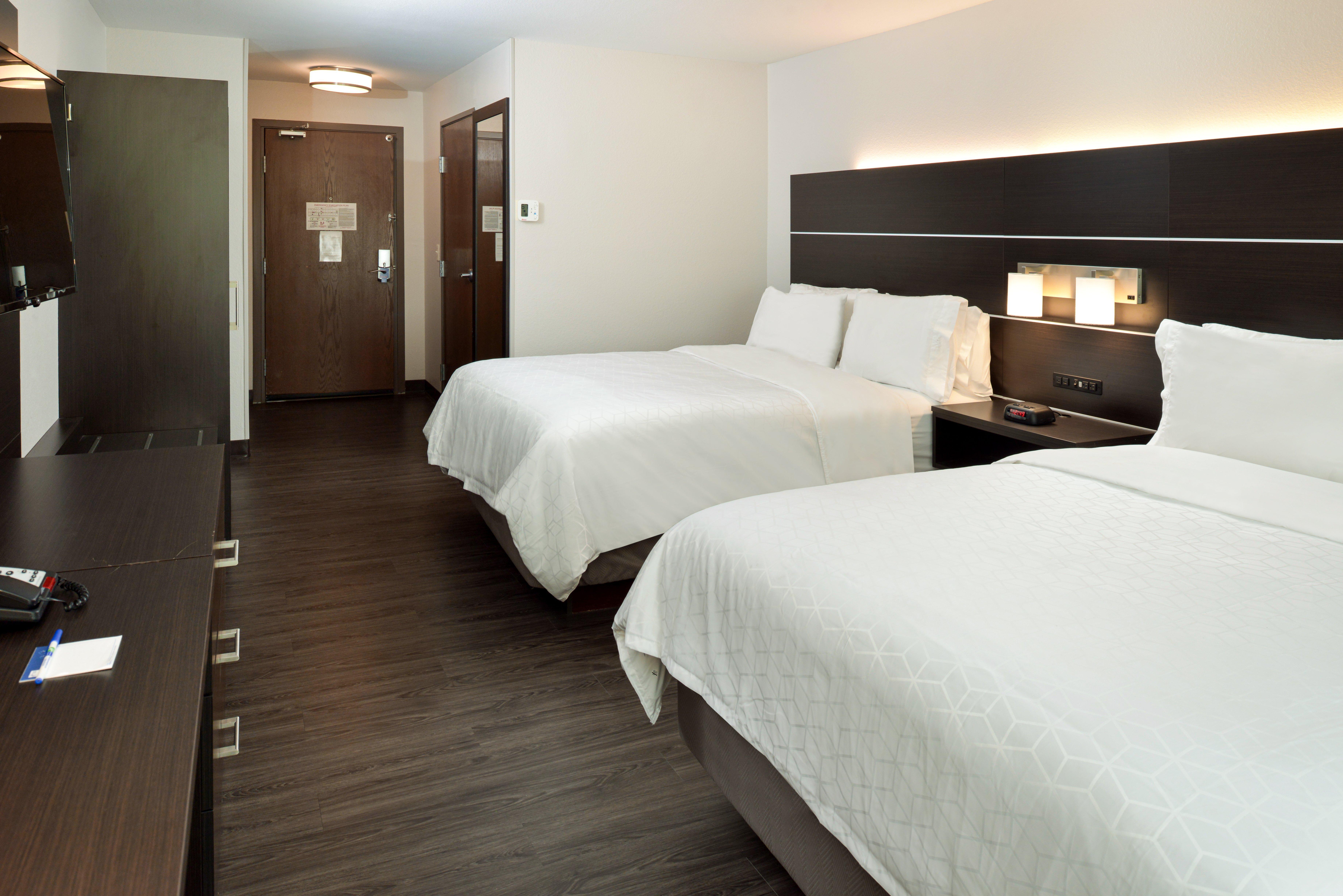 Holiday Inn Express & Suites Pueblo By Ihg Екстер'єр фото