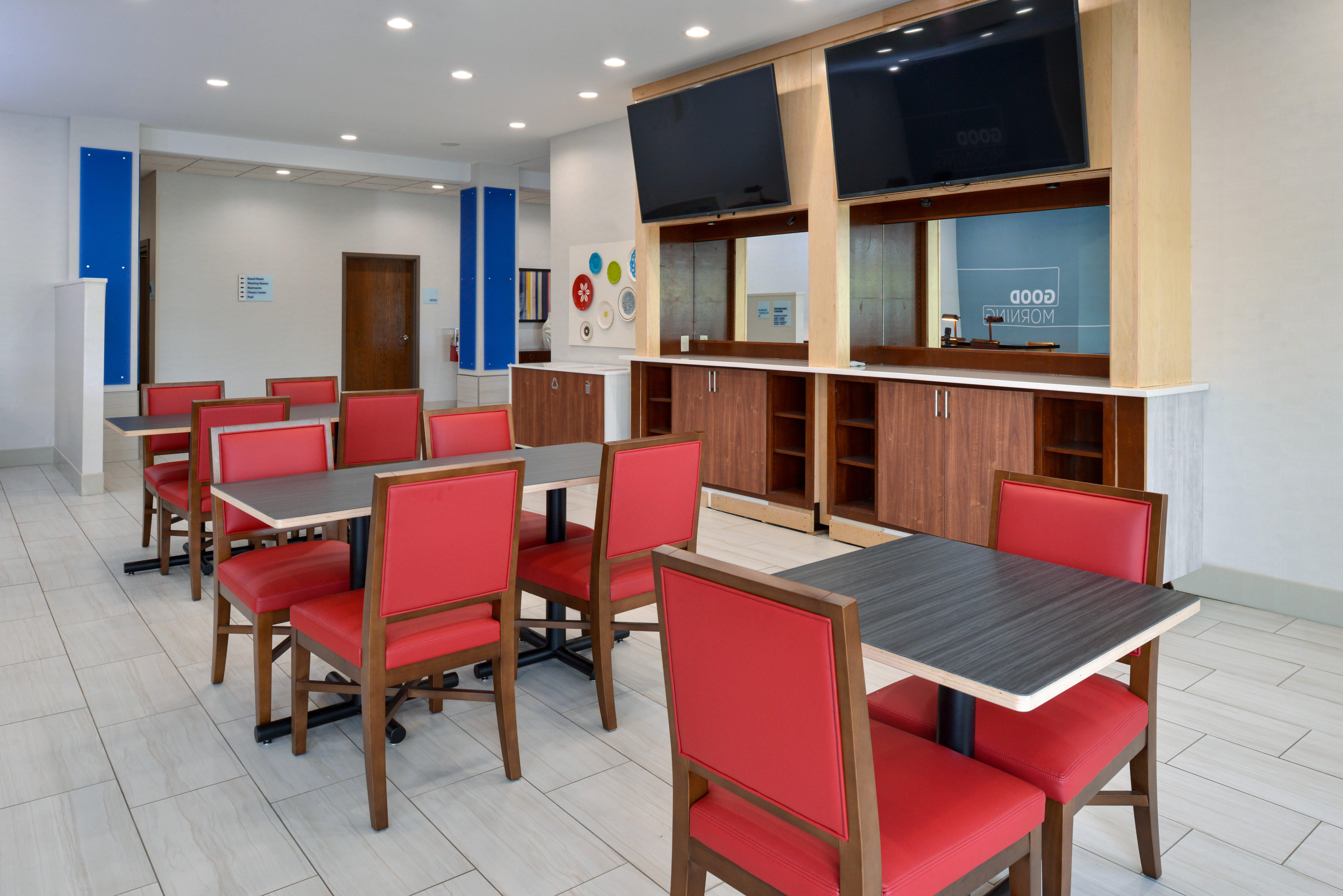 Holiday Inn Express & Suites Pueblo By Ihg Екстер'єр фото
