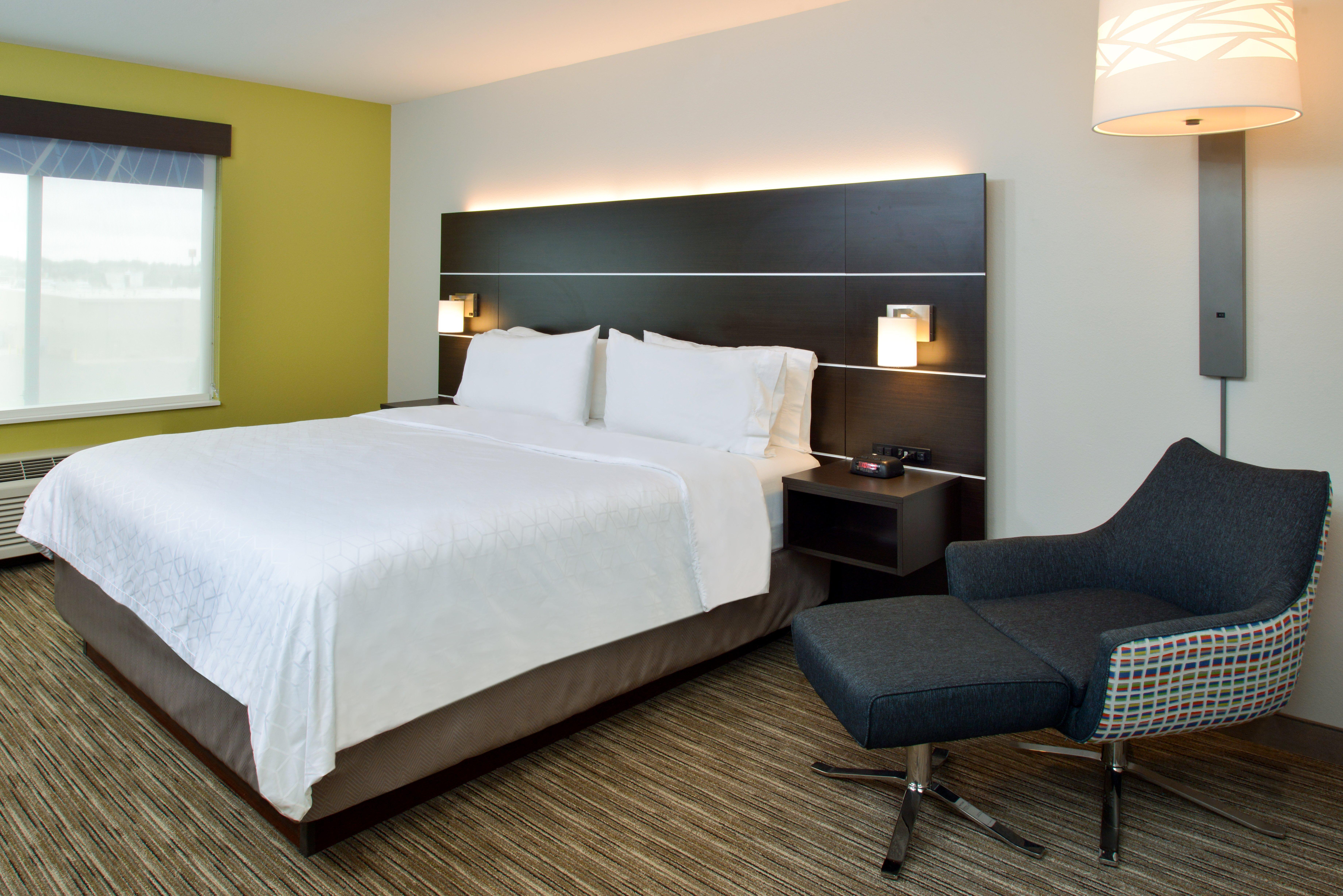 Holiday Inn Express & Suites Pueblo By Ihg Екстер'єр фото