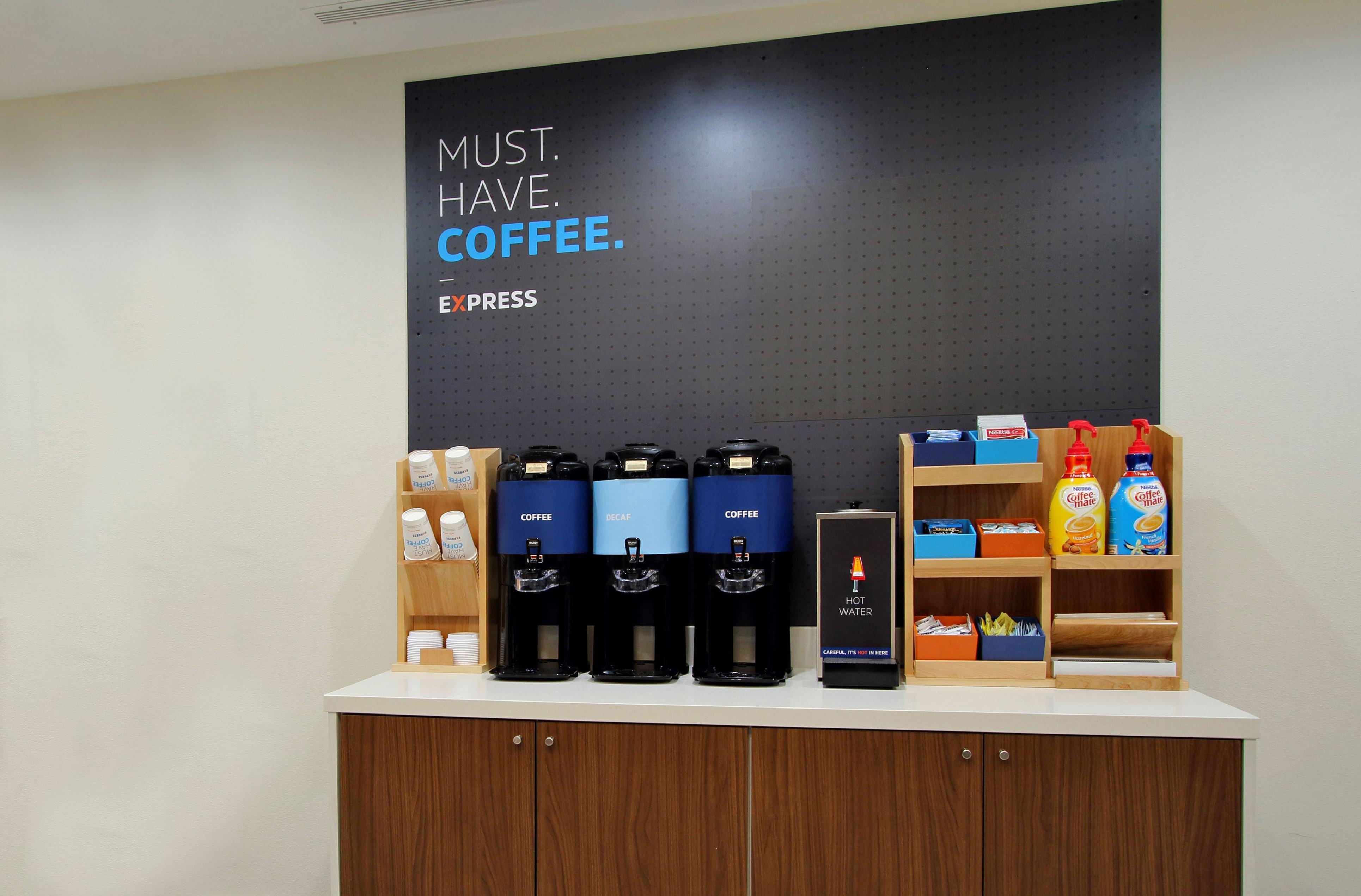 Holiday Inn Express & Suites Pueblo By Ihg Екстер'єр фото