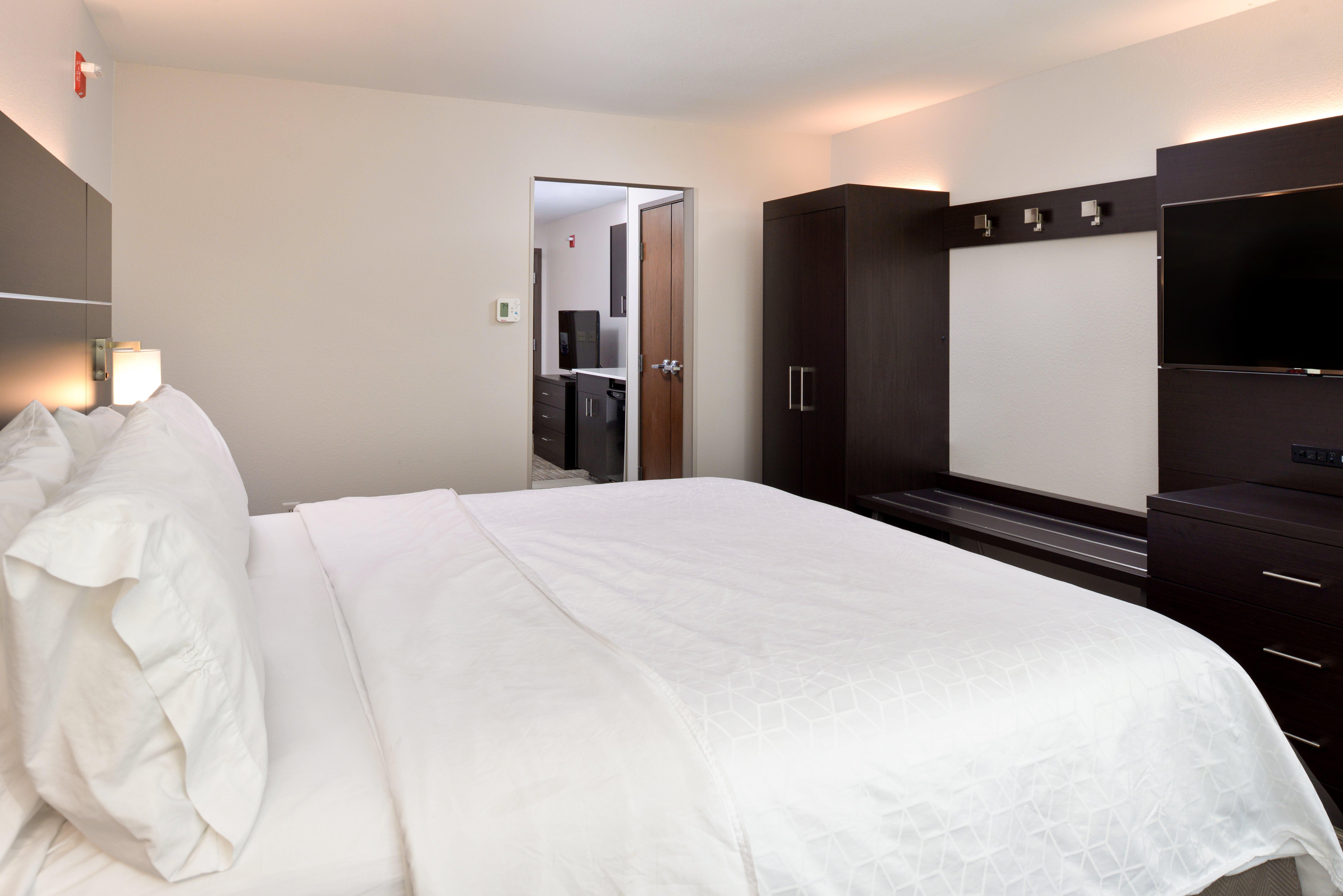 Holiday Inn Express & Suites Pueblo By Ihg Екстер'єр фото