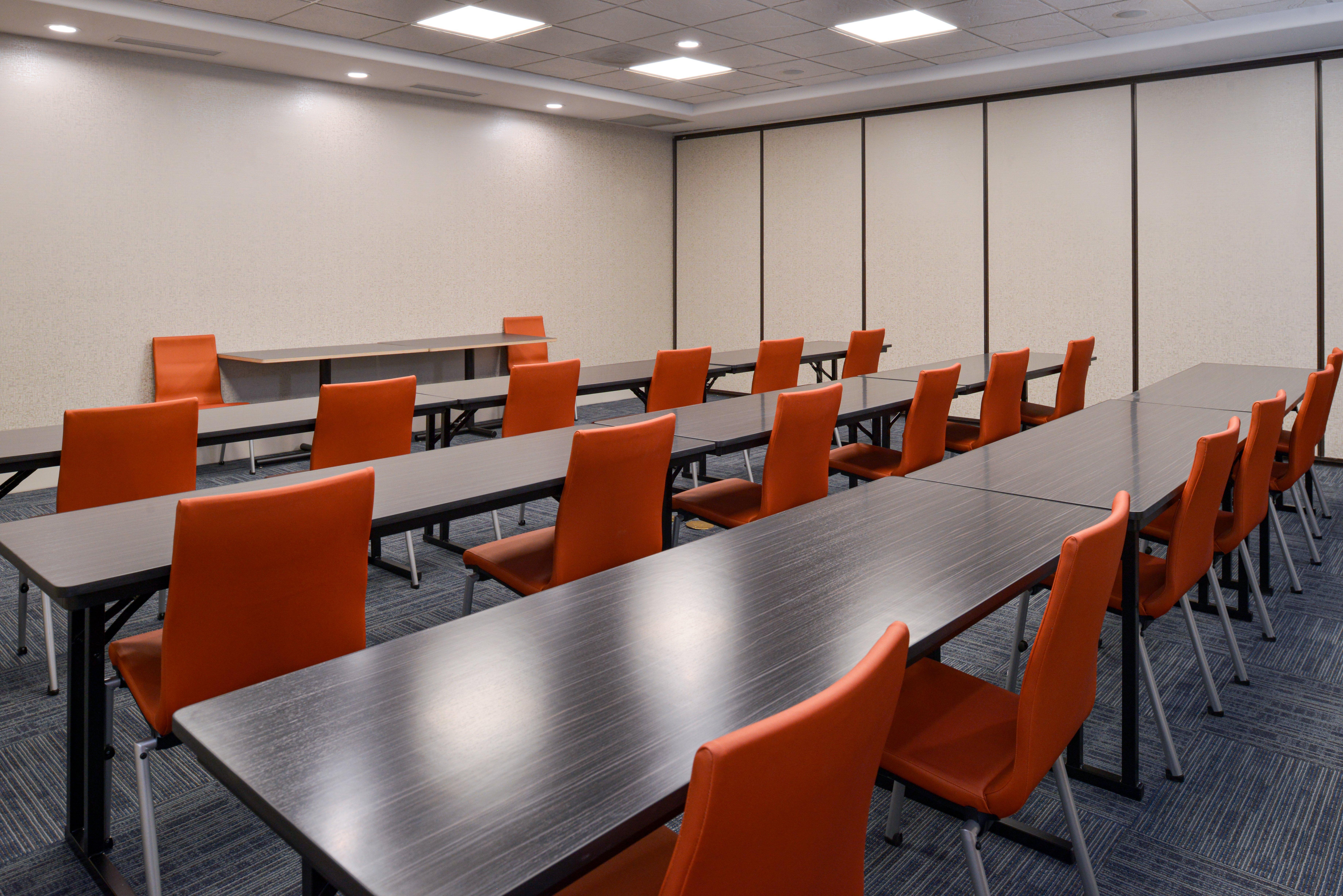 Holiday Inn Express & Suites Pueblo By Ihg Екстер'єр фото